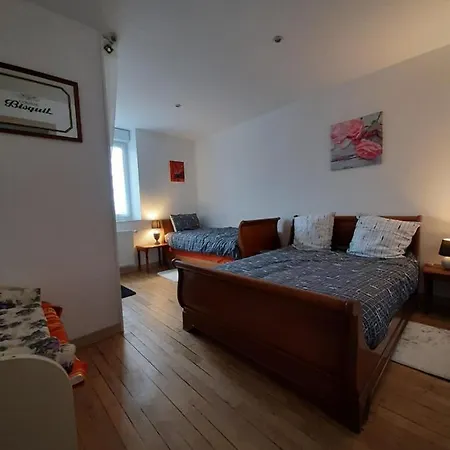 Charles Au Premier Apartment
